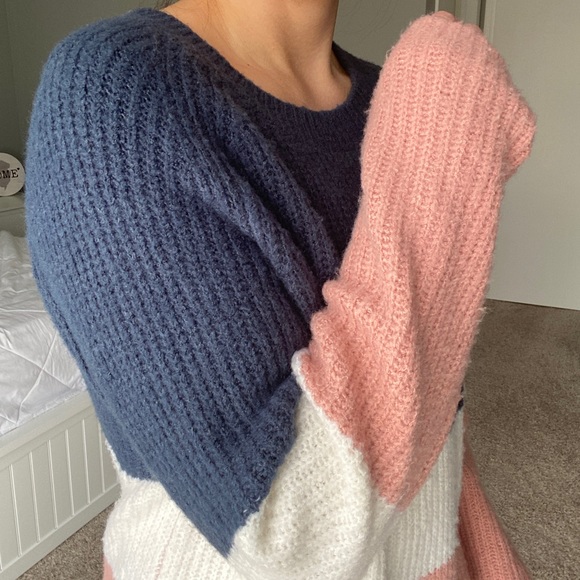 Pink Lily Boutique color block sweater - Picture 8 of 13